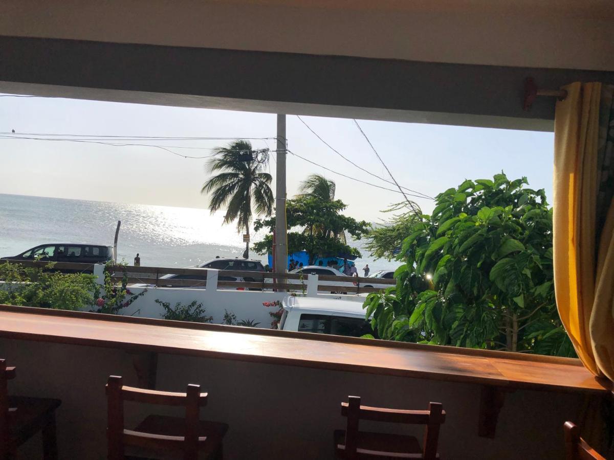 Airport Beach Hotel Montego Bay Kültér fotó